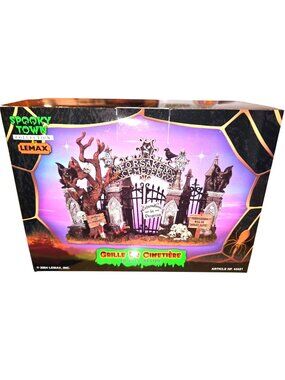 Lemax Spooky Town Cemetery Gate Halloween Village Decoration Poly-Resin 2004